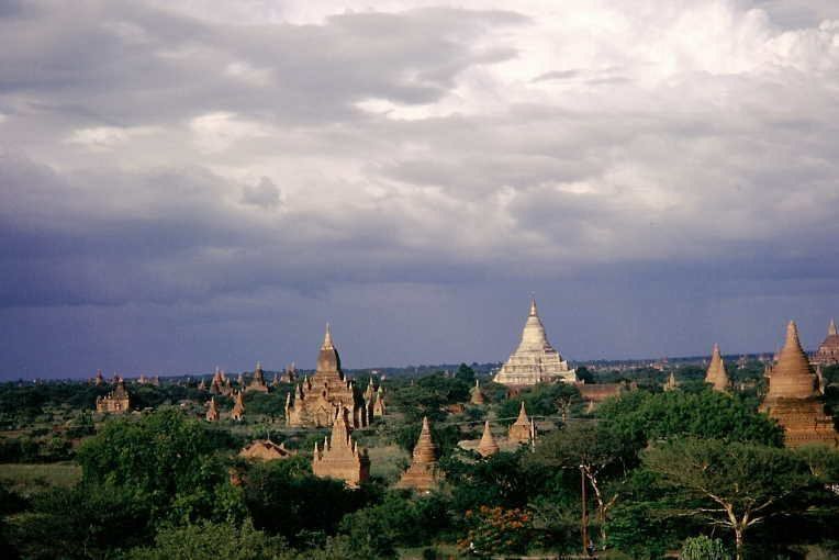 0203KM 84251 03JUN03 Myanmar Bagan.jpg